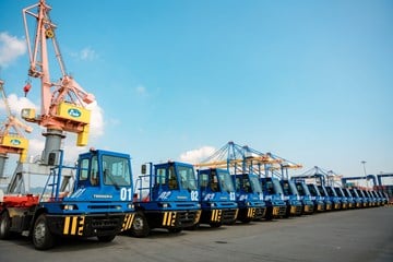 Terberg delivers 50 terminal tractors to Hai Phong......